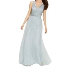 𝅺Patra Evening Sequined Embellished Gown